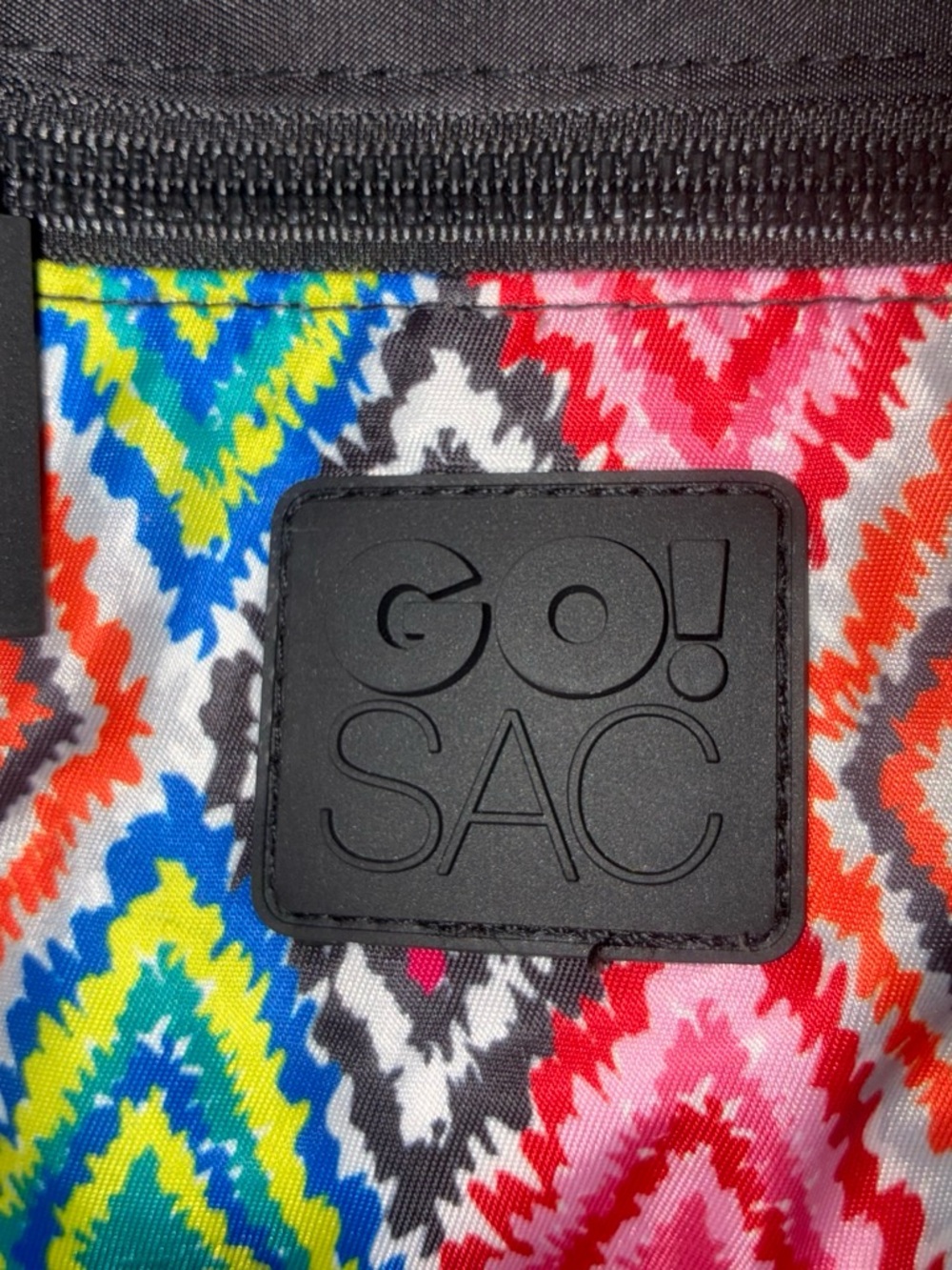 Go!Sac Multicolor Women's Backpack - Vibrant Zigzag Print